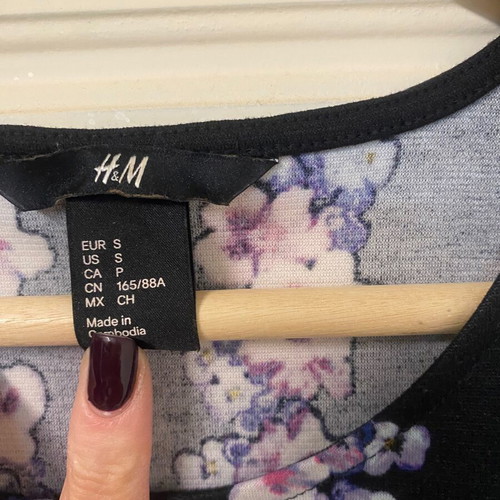 H&M dress in A-line shape like new, size S
