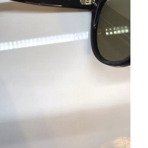 Chanel sunglasses with gold mirror lenses like new, black