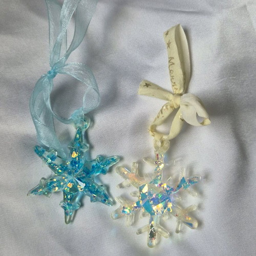 Handmade snowflake ornament from liquid glass for Christmas tree new
