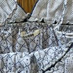 Guess printed top with embroidery, size Large, like new