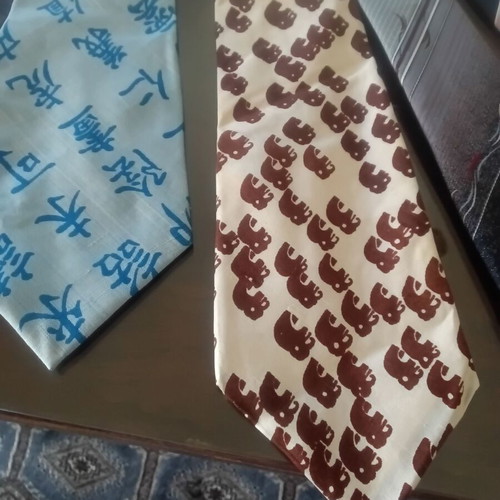 Ties set of 9 used, 2 pure silk with unique patterns