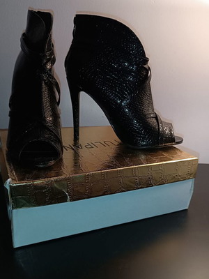 Shoes platform sandals black new, size 40