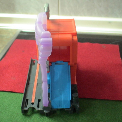 Hot Wheels City Downtown Super Fuel Stop playset, Mattel