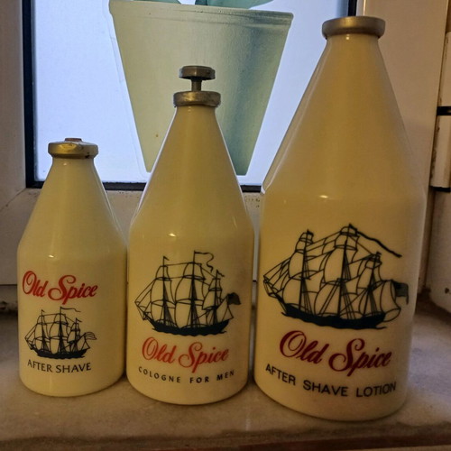 Τρια άδεια μπουκάλια Old Spice δεκαετίας 70