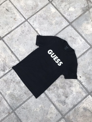 Guess black tee like new, size medium