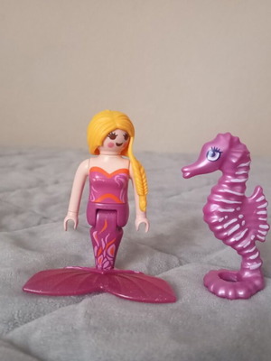 Playmobil mermaid with seahorse like new