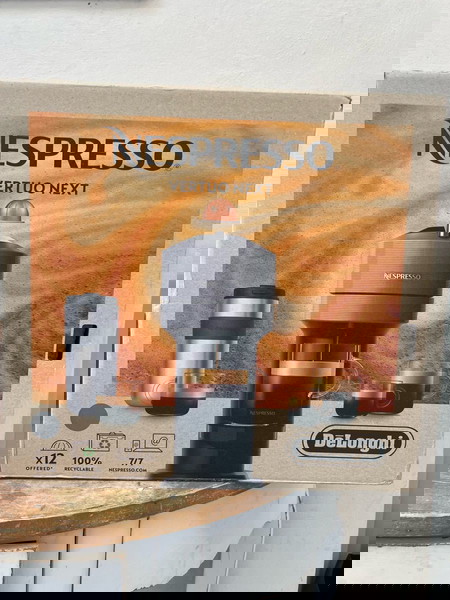 Καφετιέρα Nespresso vertuo next της  DeLonghi