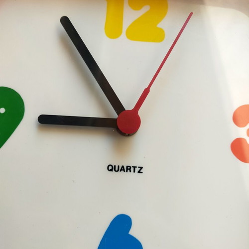 Colorful quartz wall clock used, 20cm x 20cm