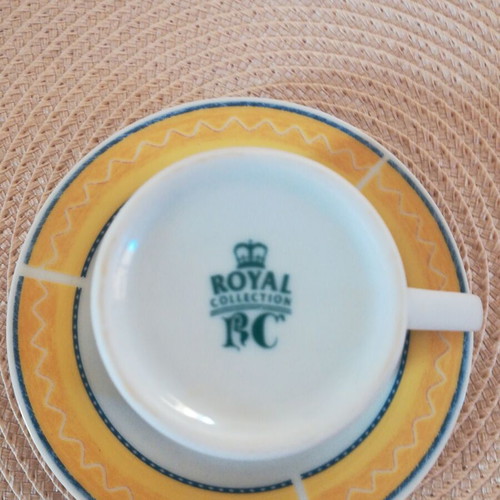 Royal tea and coffee cups set of 6 like new