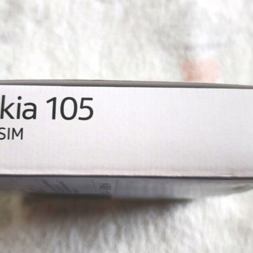 Nokia 105 Dual SIM phone like new with radio and flashlight