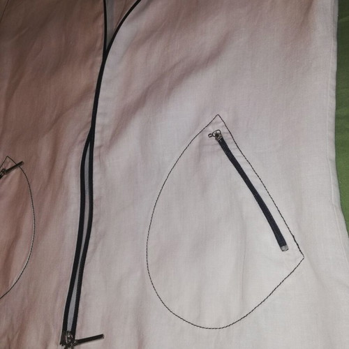 White cardigan like new with hood and black zippers