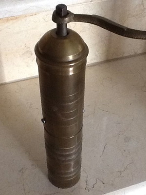 COFFEE, PEPPER MILL,,,