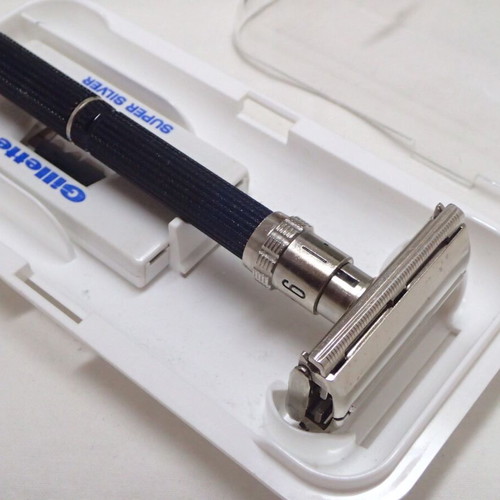 Gillette Super Adjustable 109 Black Beauty Safety Razor like new
