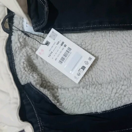 Jean jacket with inner fur and hood, new, size 13-14 years