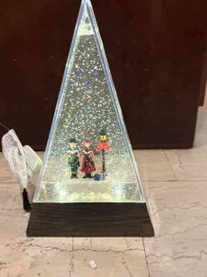 Christmas Snow Globe illuminated, new, 15x7x25.3cm