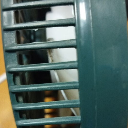 Small USB table fan like new, for computer and power outlet