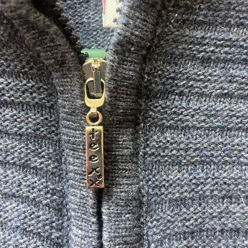 Men's woolen sweater size M like new
