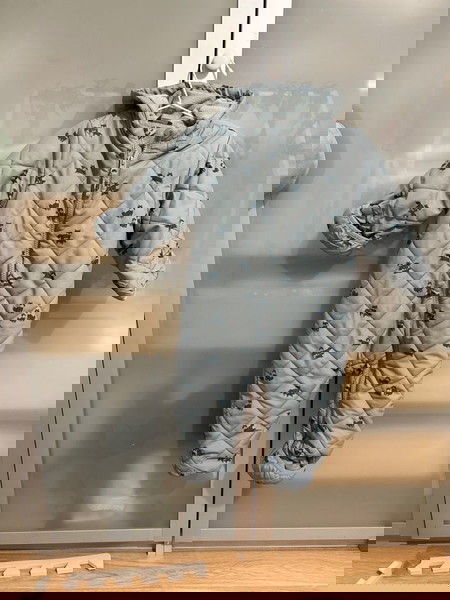 Η&Μ ολόσωμο μπουφανακι 6-9 μηνών 74cm