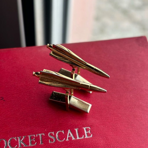 Airplane cufflinks used