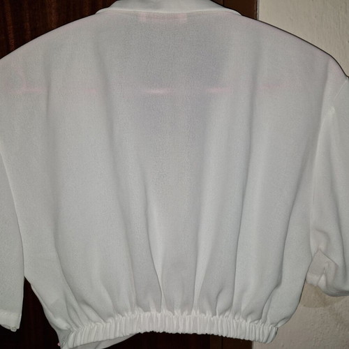 White cropped shirt like new, one size