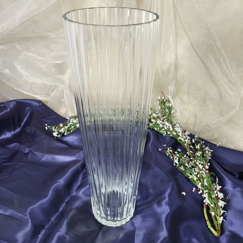 Crystal floor vase 60cm like new, vintage minimal design