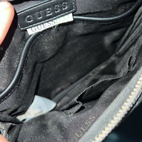 Guess bag shoulder black in excellent condition