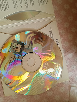 Microsoft Office software like new, no scratches
