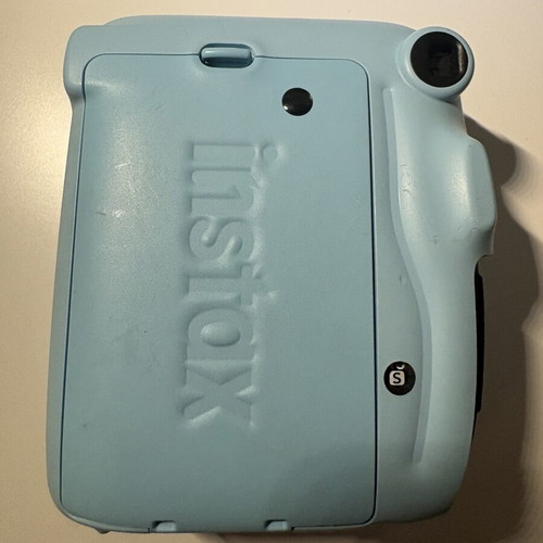 Fujifilm Instax Mini 11 instant camera with 1 film pack (10 shots)