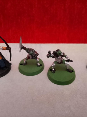 Lord O The Rinew miniatures modeling figures like new pack of 35 2003