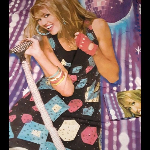 Hannah Montana duvet cover and pillowcase like new for single and double bed