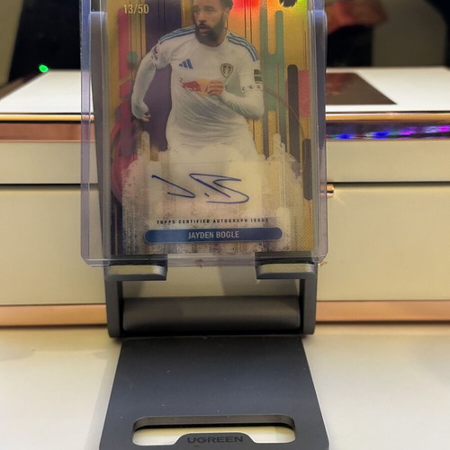 Topps Finest Premier League 2025/26 Jayden Bogle Gold Autograph card like new