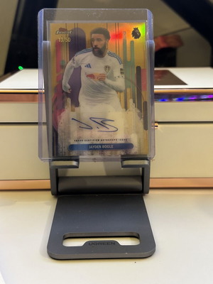 Topps Finest Premier League 2025/26 Jayden Bogle χρυσή κάρτα με αυτόγραφο σαν καινούργιο