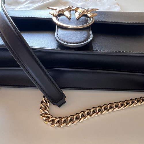 Pinko crossbody bag like new, black