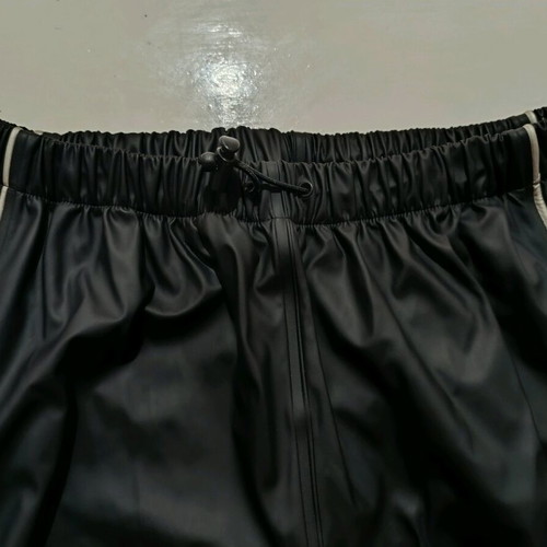 Waterproof pants Large black new with elastic waist