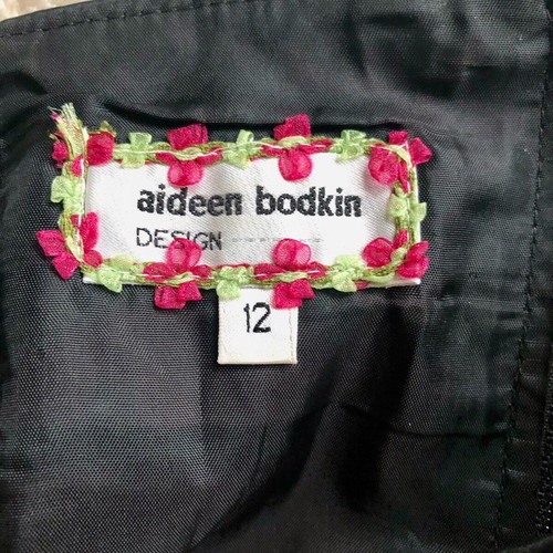 Aideen Bodkin corset like new with sequins and embroidered flowers, size L