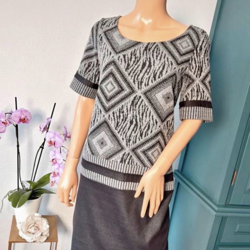 Raxevsky winter dress size M, black and grey jacquard knit