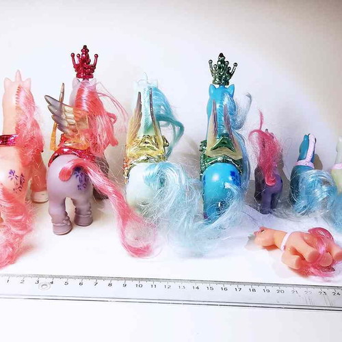 Plastic pony figures set used, plastic toy ponies