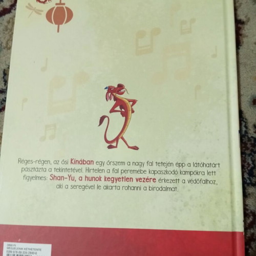 Disney books in Hungarian like new, set of 3