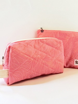 Bloom handmade toiletry set with large pouch and wristlet, pink