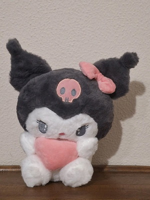 Sanrio Hello Kitty Kuromi plush with heart 22cm new