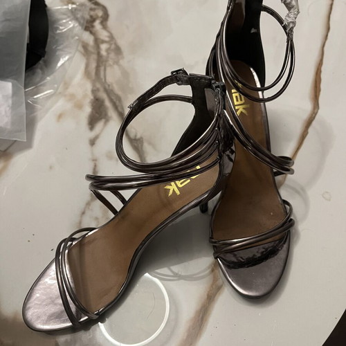 Nak platform sandals like new, size 40, black and silver