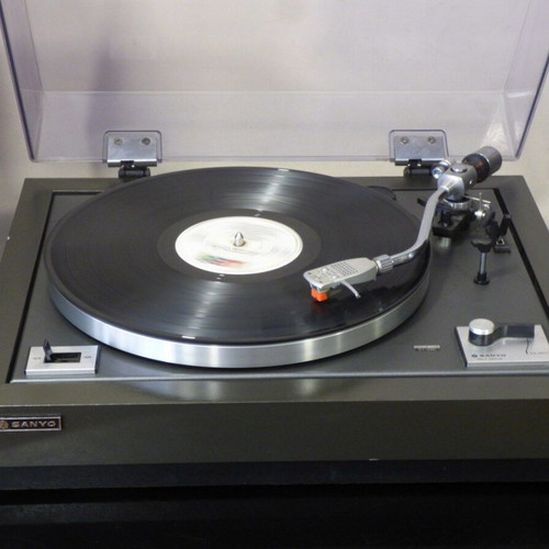 Sanyo TP-626 turntable used vintage hi-fi with wooden plinth