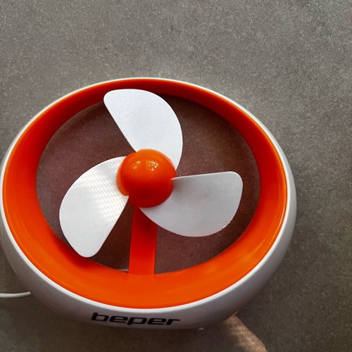 Usb fan like new