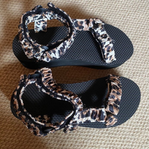 Leopard sandals new, size 38, black and multicolor