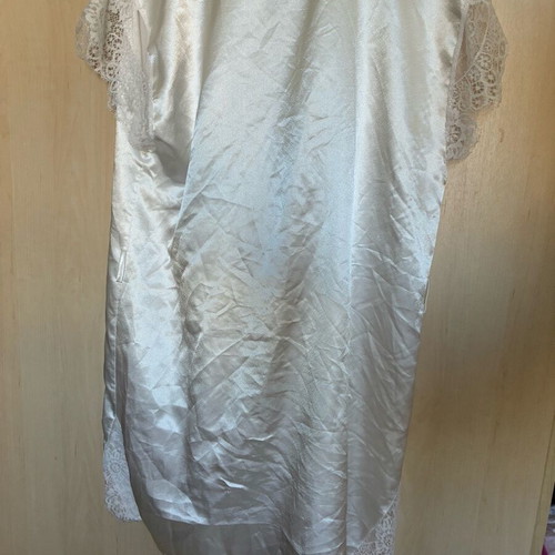Bridal robe white satin like new