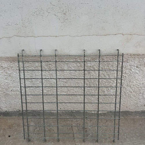 Grill grates for outdoor barbecue, new, set of 2