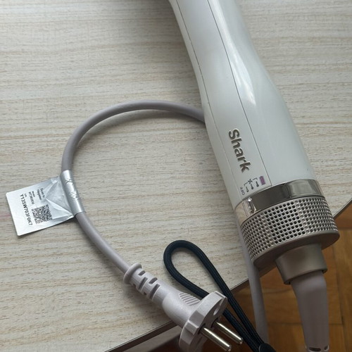 Shark Airbrush Blow Dryer like new