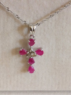 White gold 18k women's cross like new with diamonds and rubies