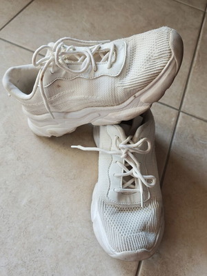 Noname athletic shoes size 38, white