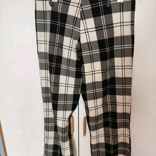 Women's spring checkered pants like new, black and white